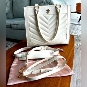 Glass Ladder Co. Medium Everly Tote Crème w/ Gold Hardware & 2 crossbody straps